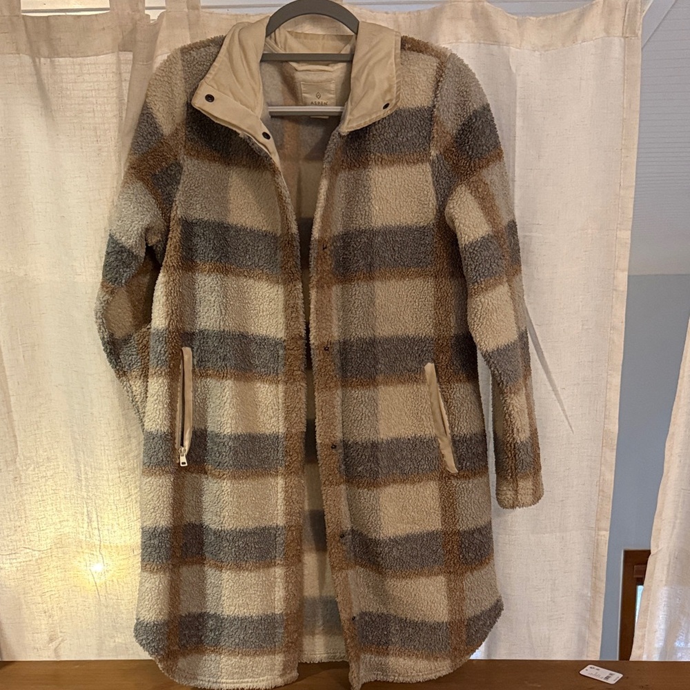 Sherpa light coat